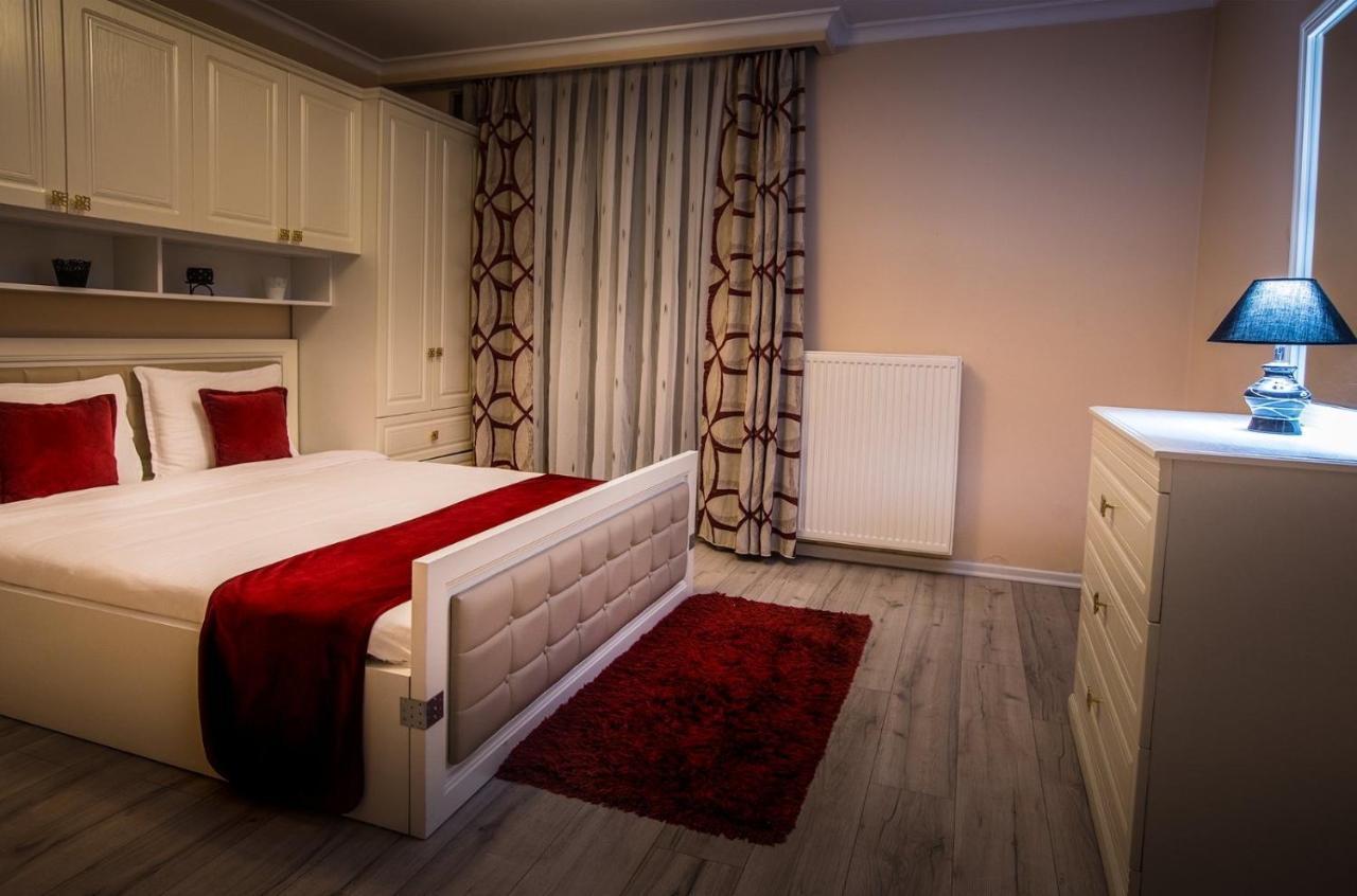 Bentley Apartments Pristina Eksteriør bilde
